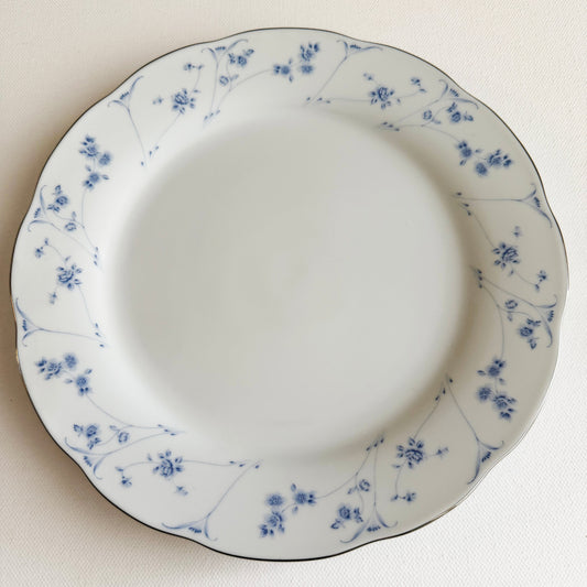 Custom Hand-Painted Dog Portrait on a Vintage Plate, Blue dawn, Medium 8"