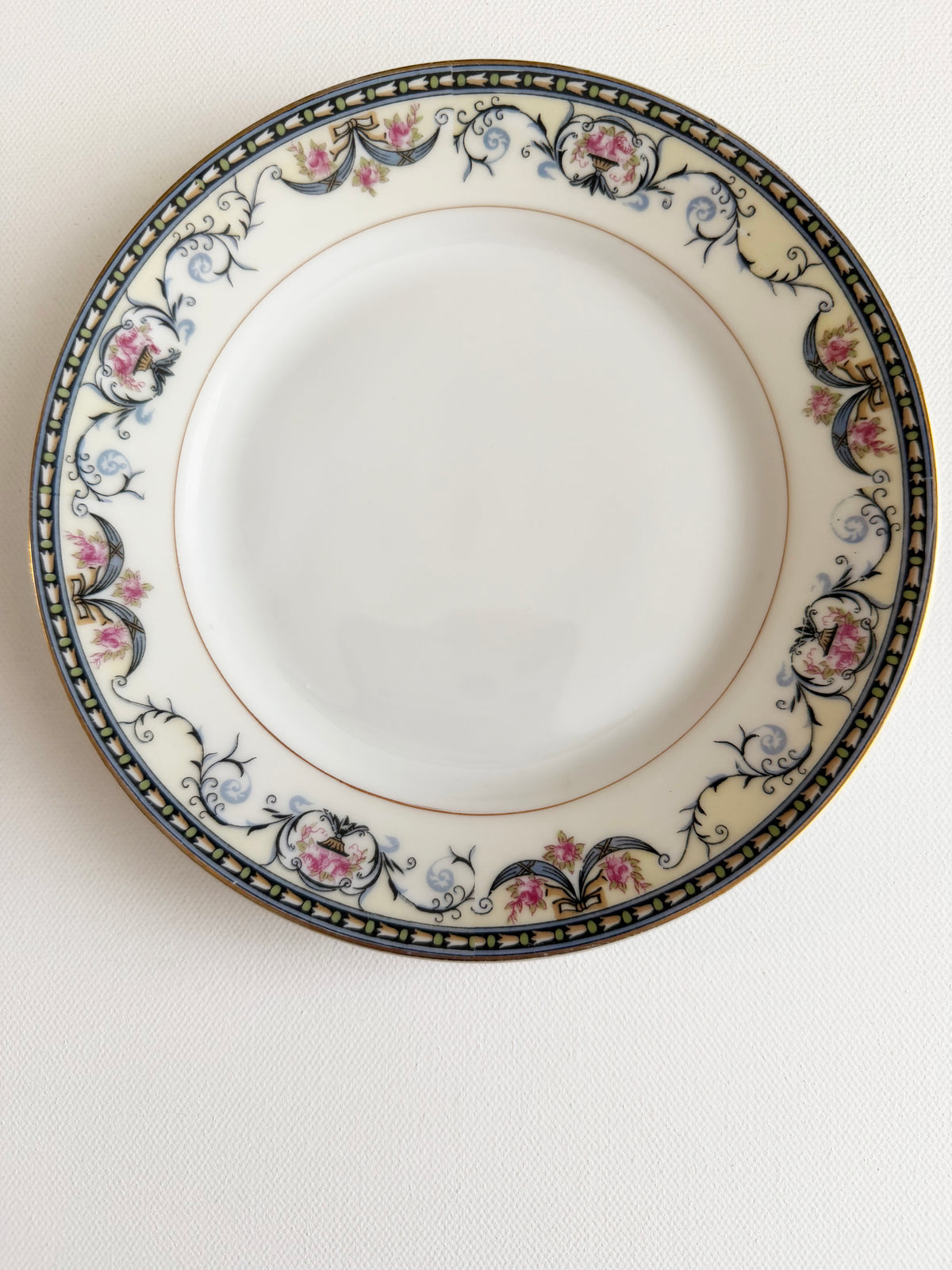 Custom Hand-Painted Dog Portrait on a Vintage Plate, Ribbon swag small 6" small